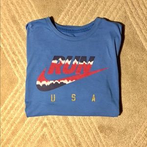 NIKE USA Running Tye Dye Dr-Fit Medium Shirt